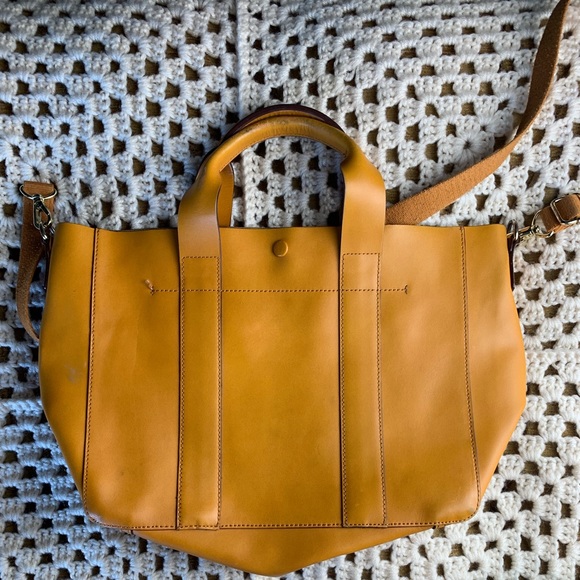 GAP Bags Vintage Gap Genuine Leather Crossbody Bag Poshmark